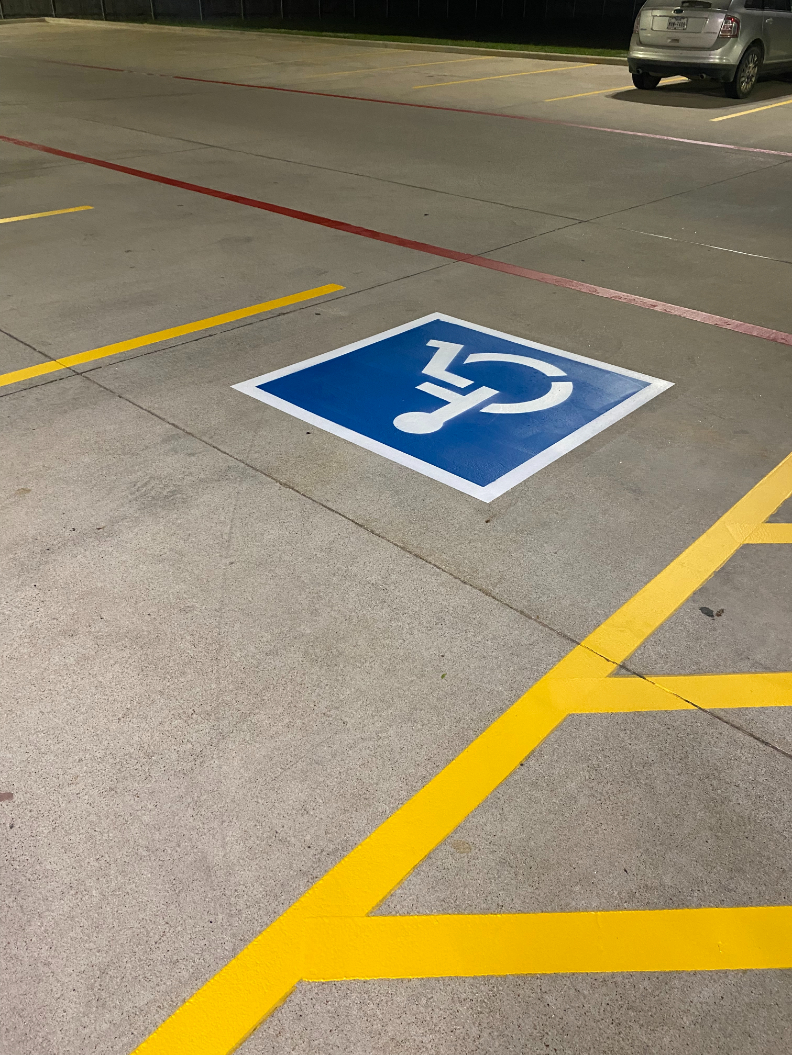 Parking Lot Striping for Convenient Store